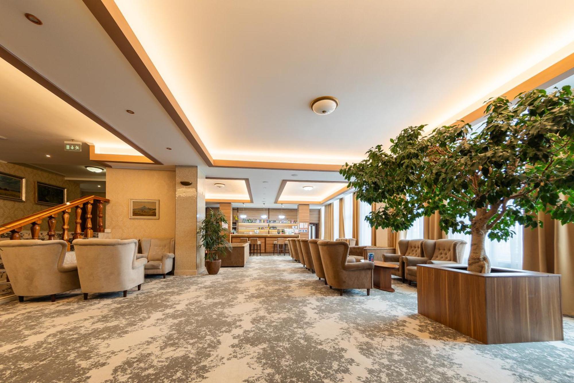 Vysoké Tatry Hotel Granit Tatranske Zruby מראה חיצוני תמונה