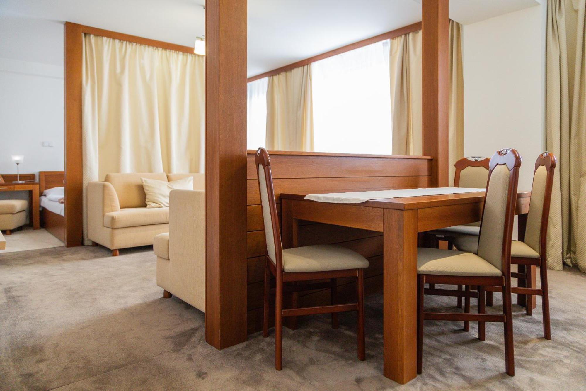 Vysoké Tatry Hotel Granit Tatranske Zruby מראה חיצוני תמונה